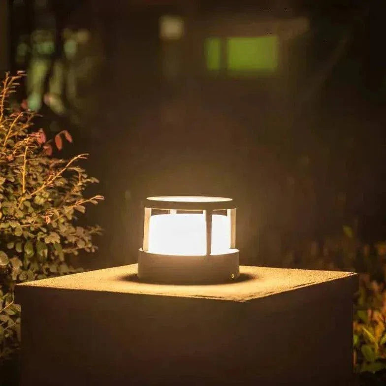 Colonne Lumineuse Extérieure Simple Et Moderne Pour Cour - Clowas.fr