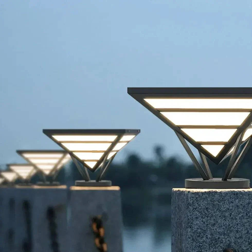 Lampadaire Extérieur À Del Pyramide - Clowas.fr