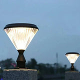 Les Lampes De Jardin Solaires Décoratives Extérieures - Clowas.fr