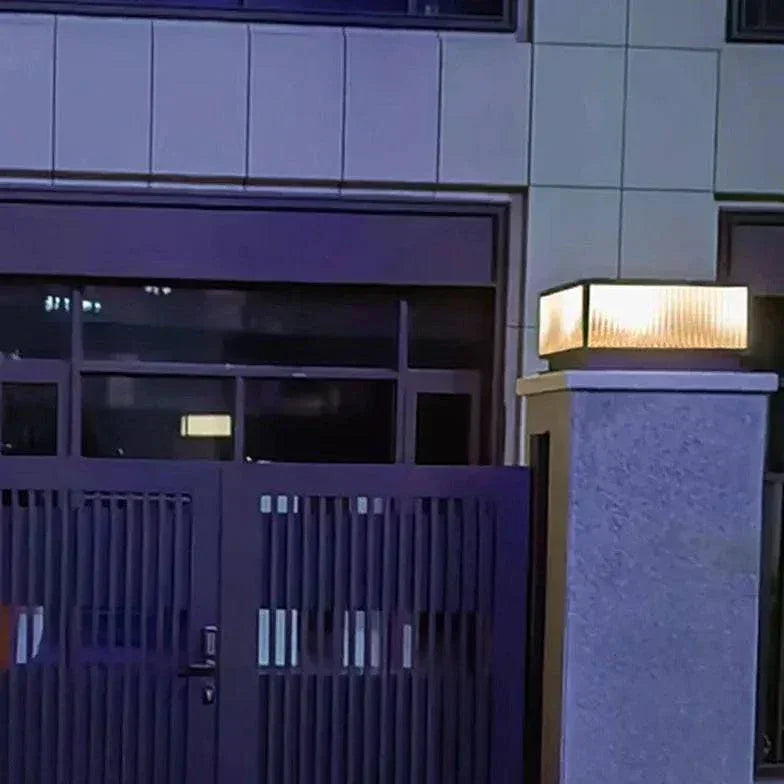 Lampadaire Jardin Solaire Extérieur Moderne Étanche - Clowas.fr