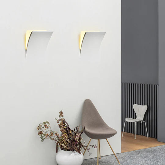 Petit Luminaire Mural V Ligne Moderne Blanche