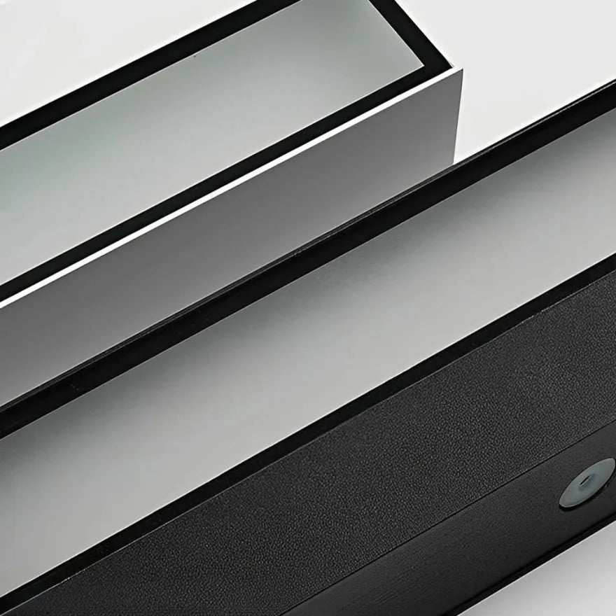 Applique Murale Extérieure LED Contemporaine En Métal IP65 Design Rectangulaire