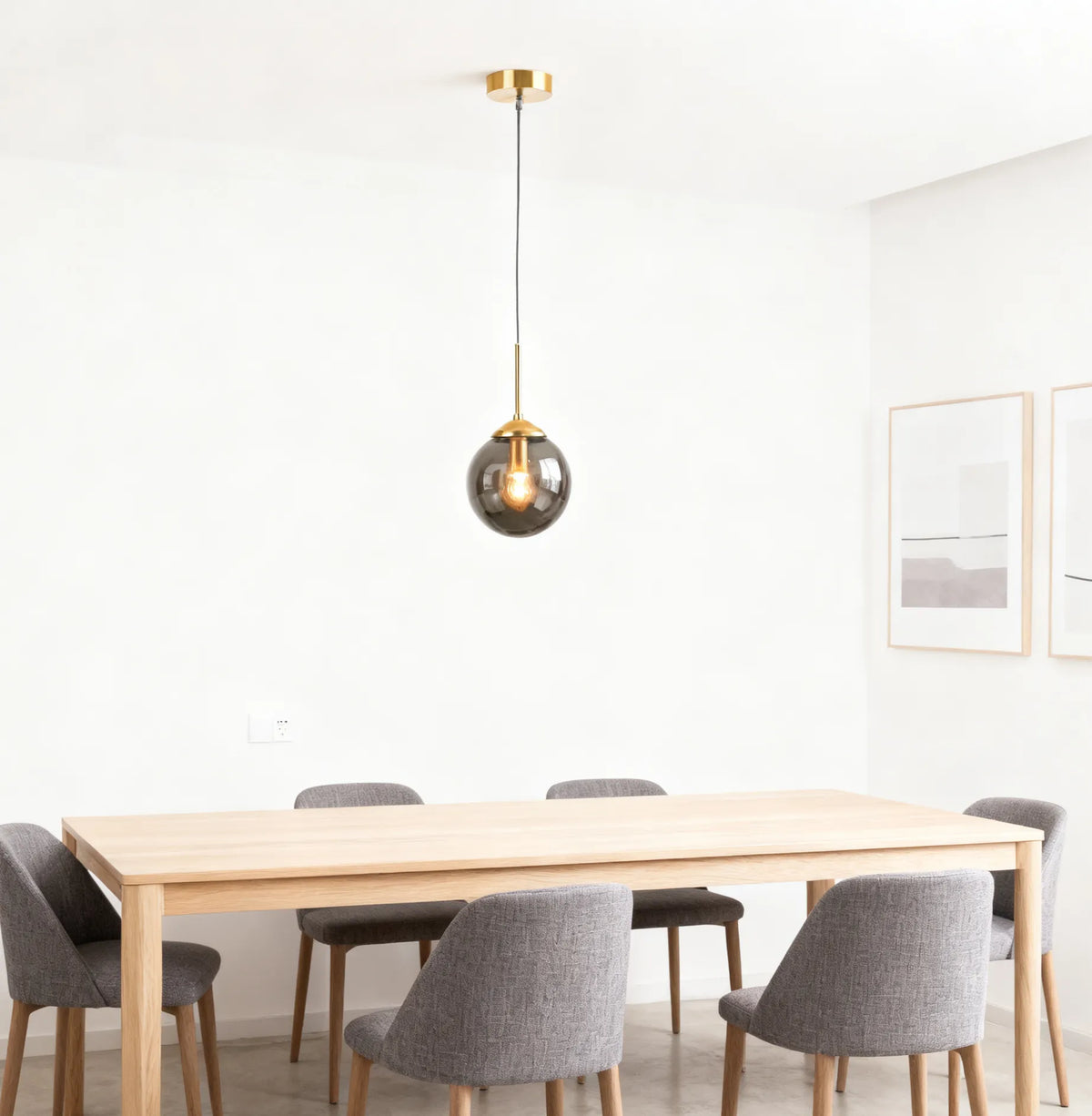 Suspension Boule en Verre Minimaliste pour Salle à Manger
