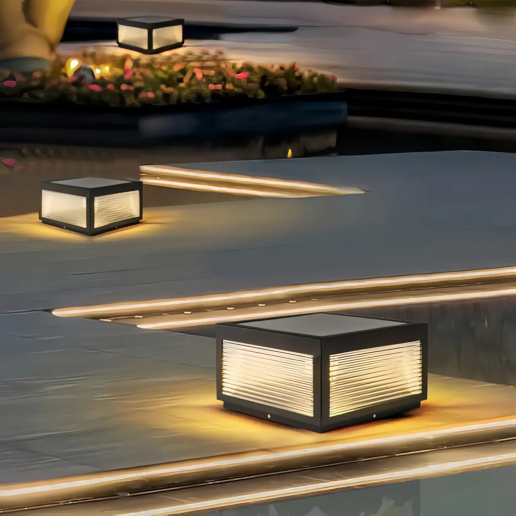 Lampe de Pilier LED Moderne IP65 en Métal Noir pour Allée de Jardin