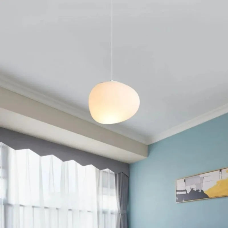 Suspension Blanche LED Créative Forme Galet pour Salle à Manger