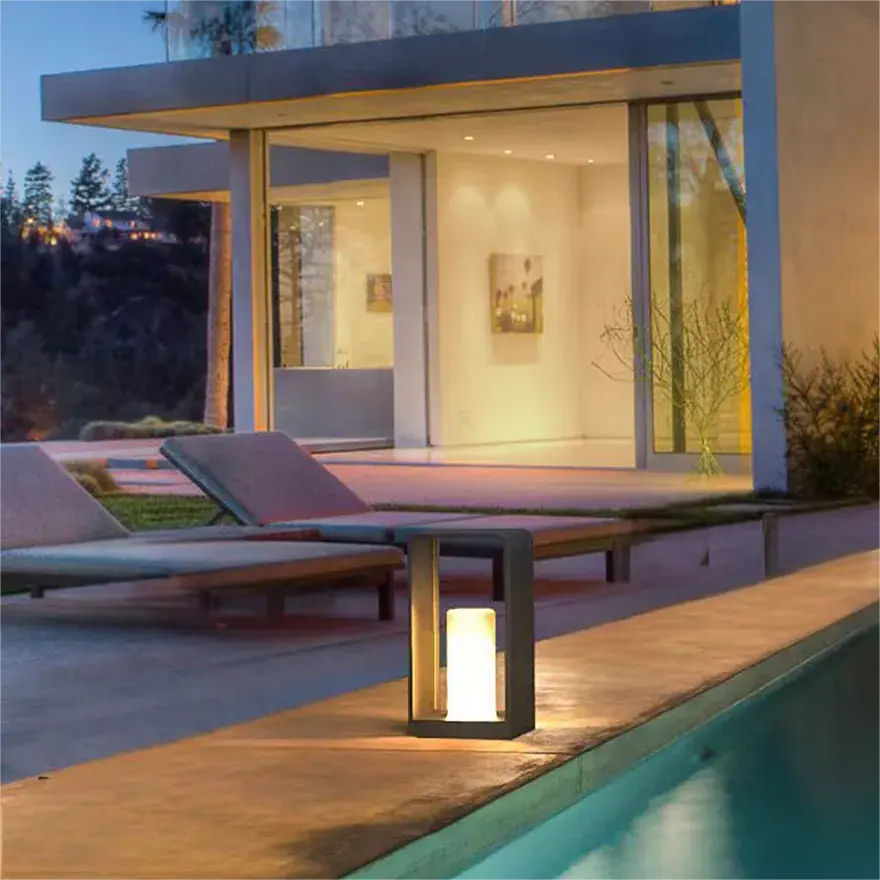 Lampadaire Solaire Simple et Étanche pour Terrasse Extérieure