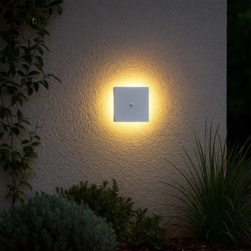 Applique Murale Extérieure LED Plate Design Minimaliste