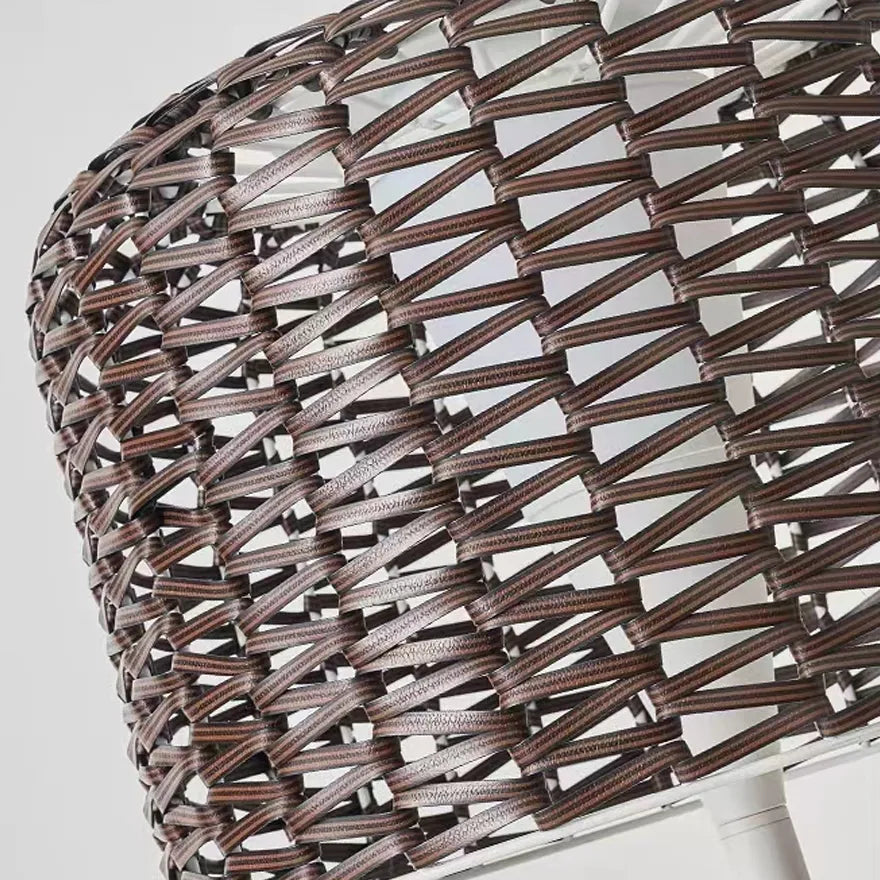 Lampadaire Solaire Sur Pied Haut En Rotin Tressé Pour Terrasse