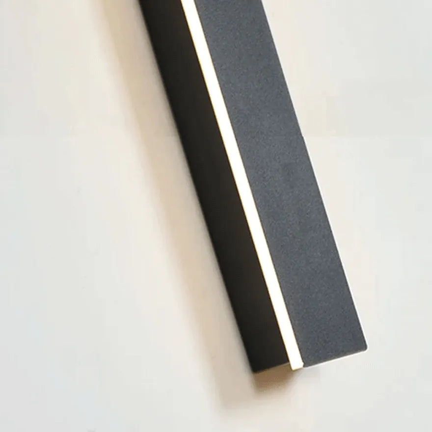 Applique Murale LED Extérieure Linéaire Noire au Style Et Minimaliste