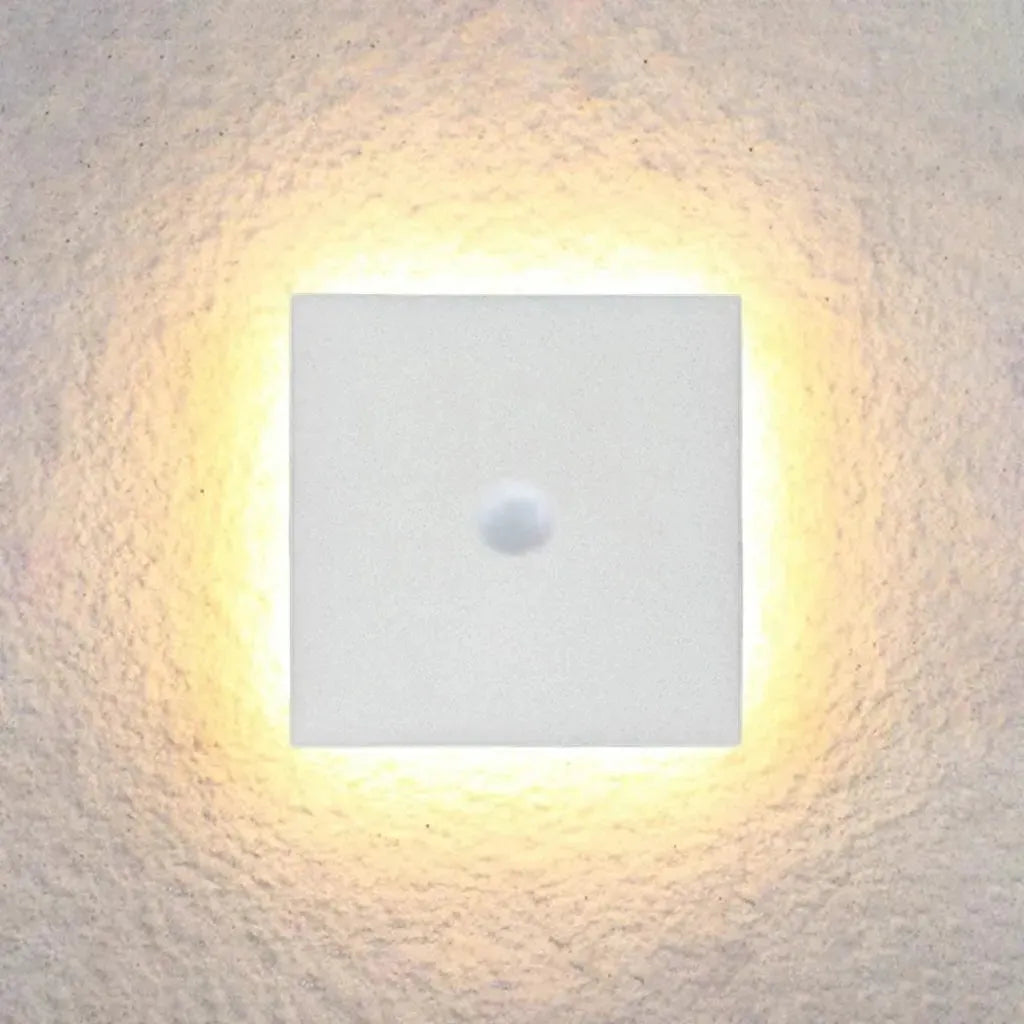 Applique Murale Extérieure LED Plate Design Minimaliste