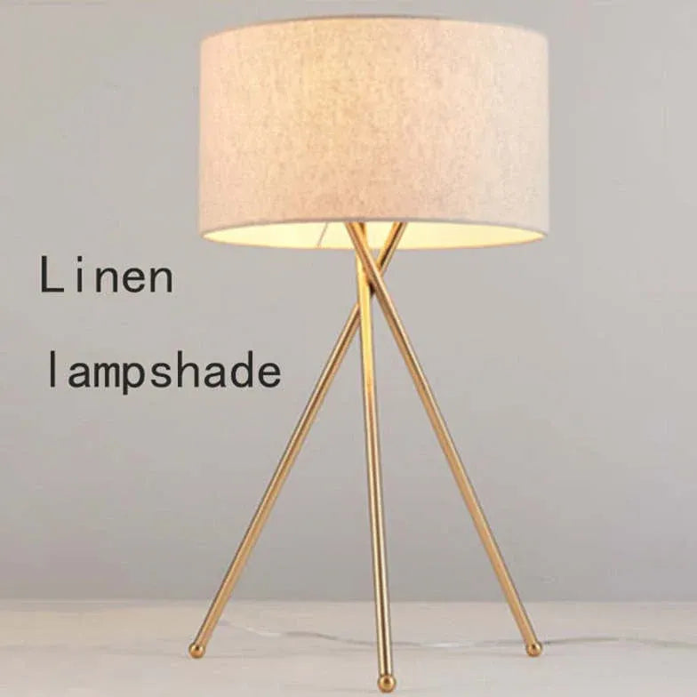 Lampadaire à trois pieds moderne et créatif nordique