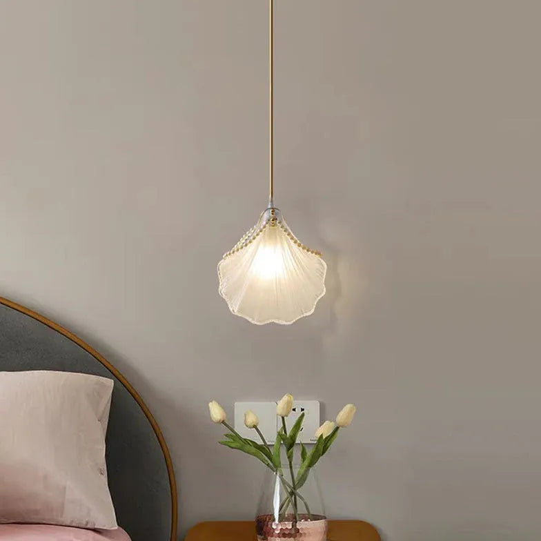 Shell-Shaped Modern Bedroom Pendant Light