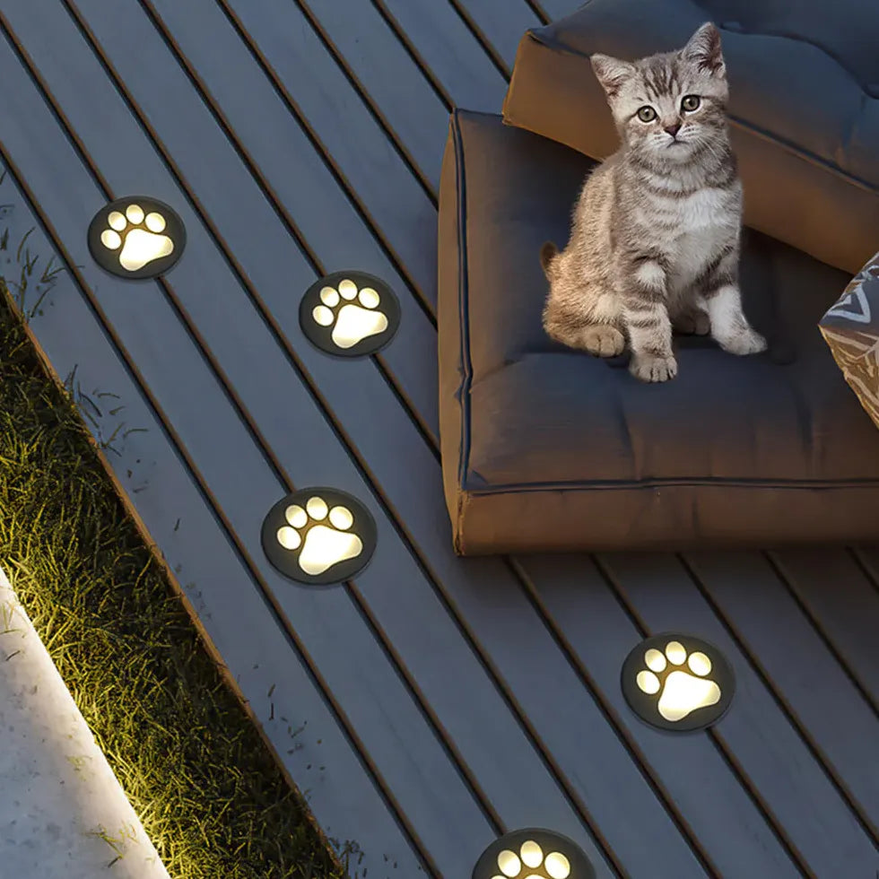 Lampe d'extérieur au sol en forme de patte de chat