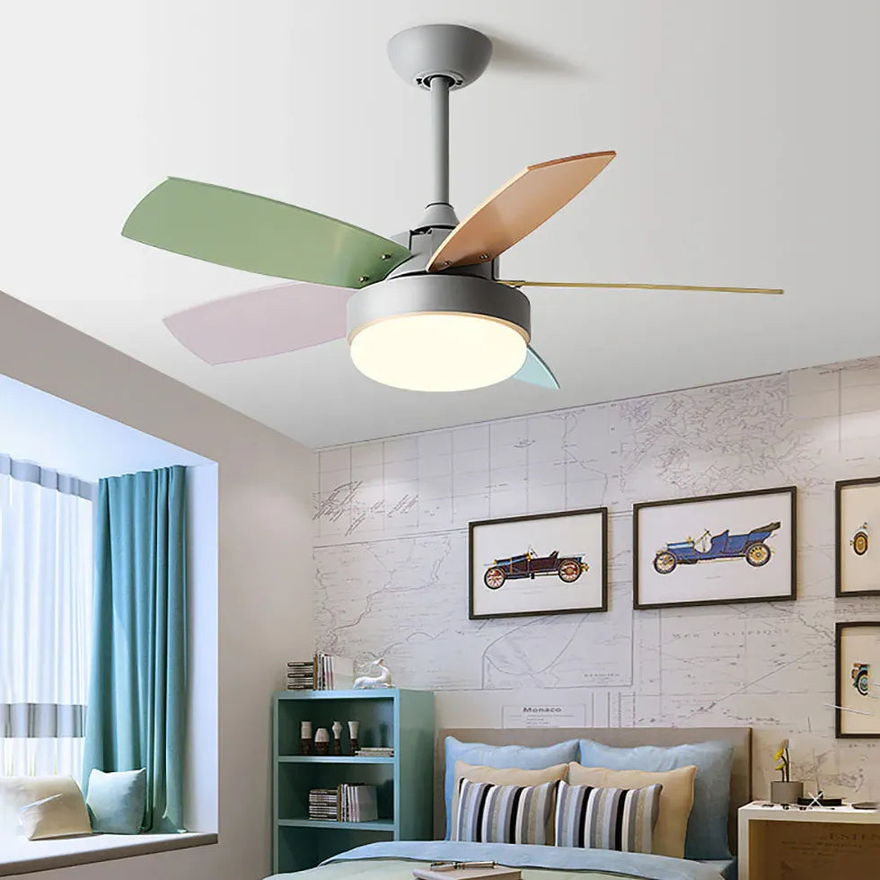 Éclairage intégré ventilateur de plafond moderne avec lumière