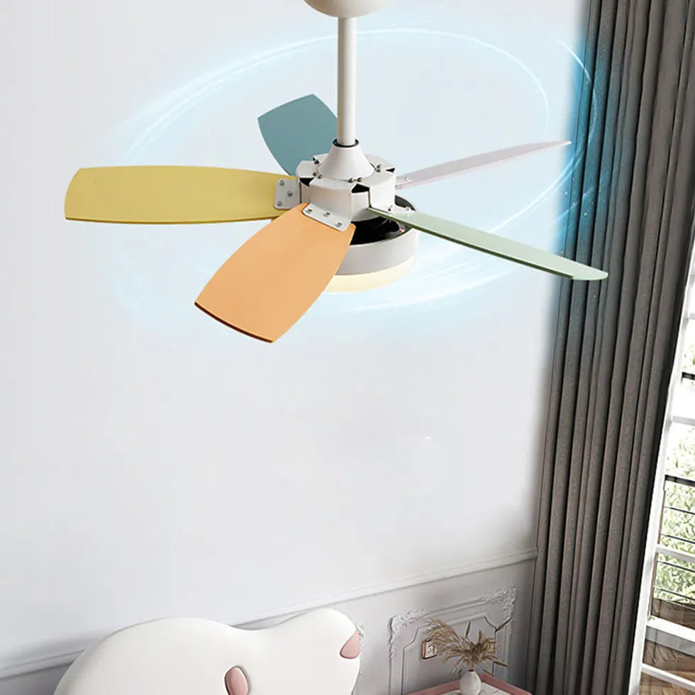 Éclairage intégré ventilateur de plafond moderne avec lumière