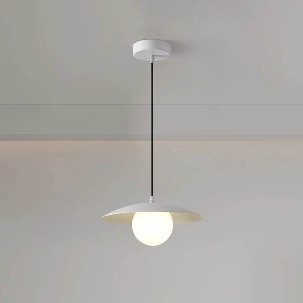 Lustre moderne haut de gamme en métal blanc