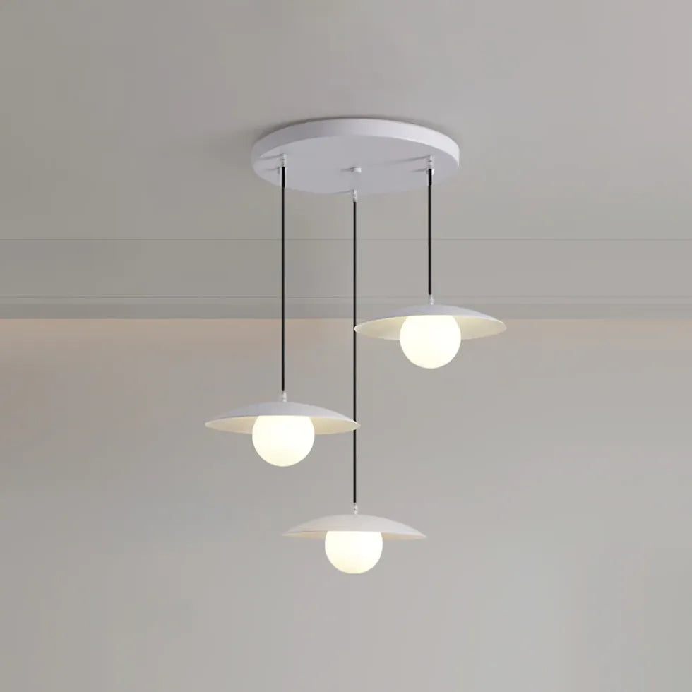 Lustre moderne haut de gamme en métal blanc