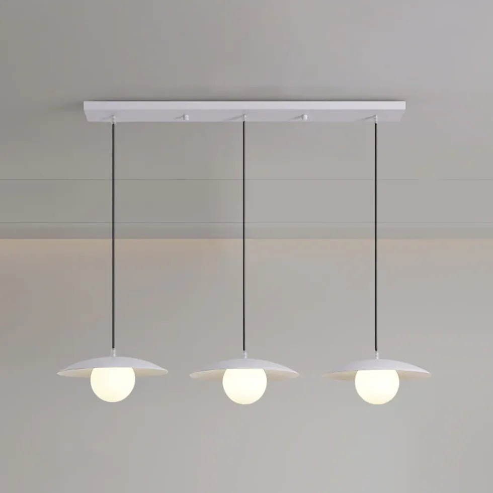 Lustre moderne haut de gamme en métal blanc