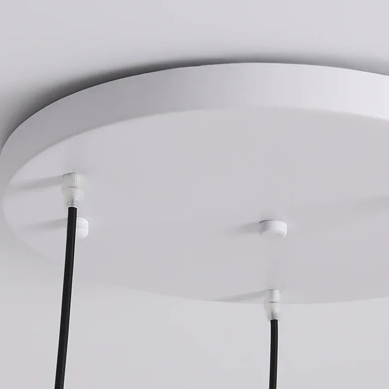 Lustre moderne haut de gamme en métal blanc