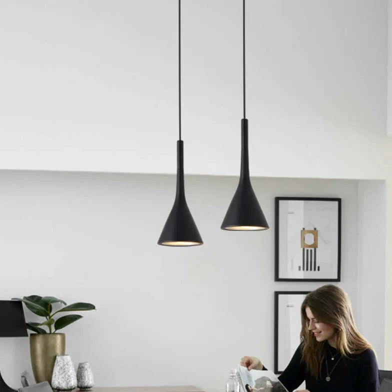 Lustre industriel moderne noir simple