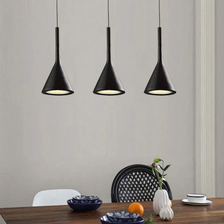 Lustre industriel moderne noir simple