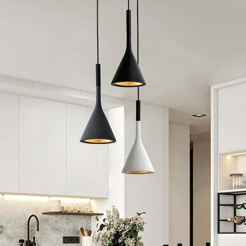 Lustre industriel moderne noir simple