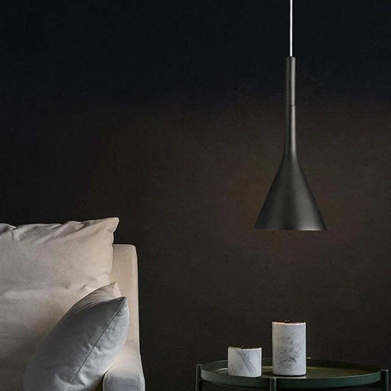 Lustre industriel moderne noir simple