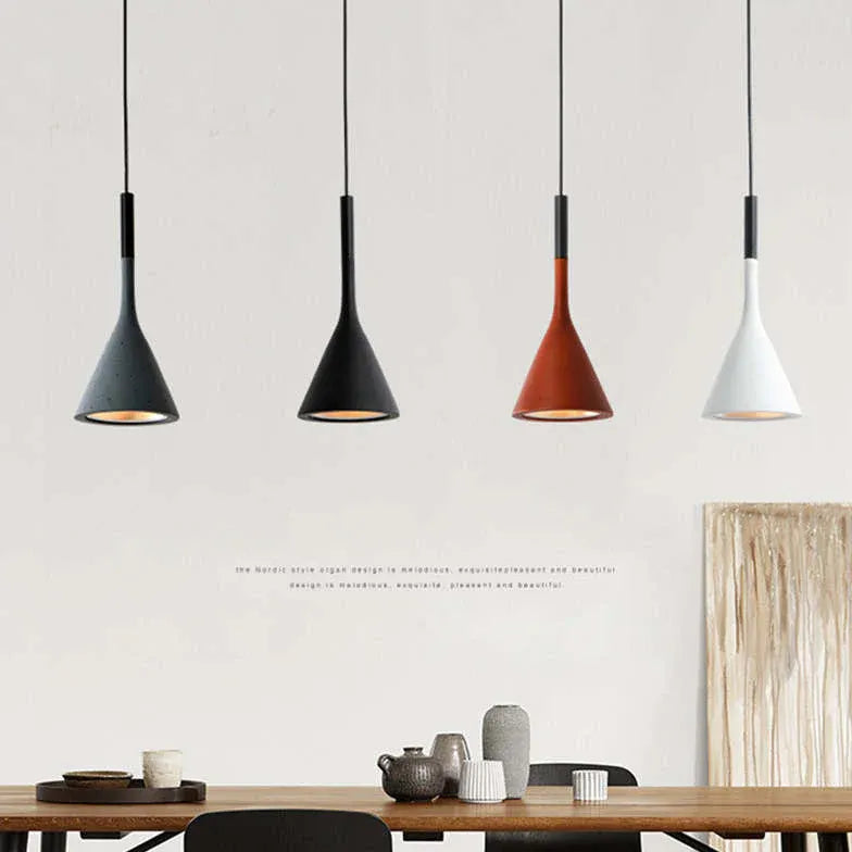 Lustre industriel moderne noir simple