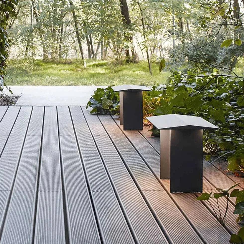 Poteau D'Éclairage De Jardin Noir À Toit Plat - Clowas.fr