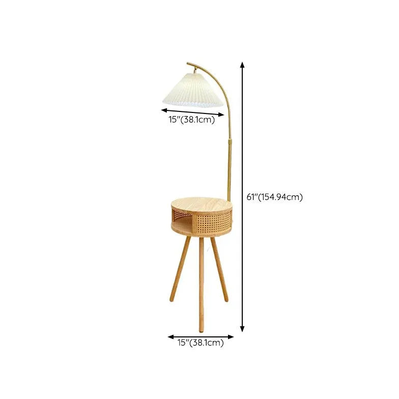 Lampadaire en bois cintré avec table