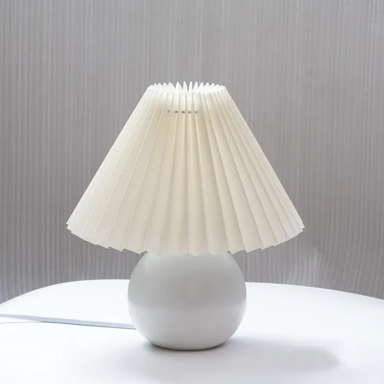 Lampe de table naturelle plissée en papier rattan