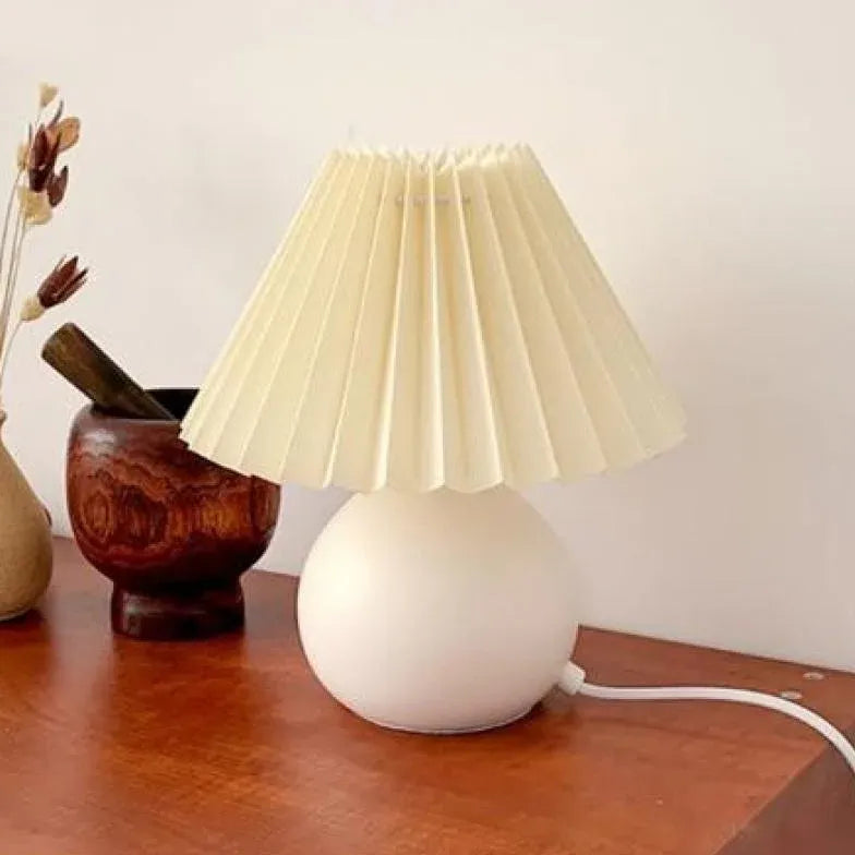 Lampe de table naturelle plissée en papier rattan