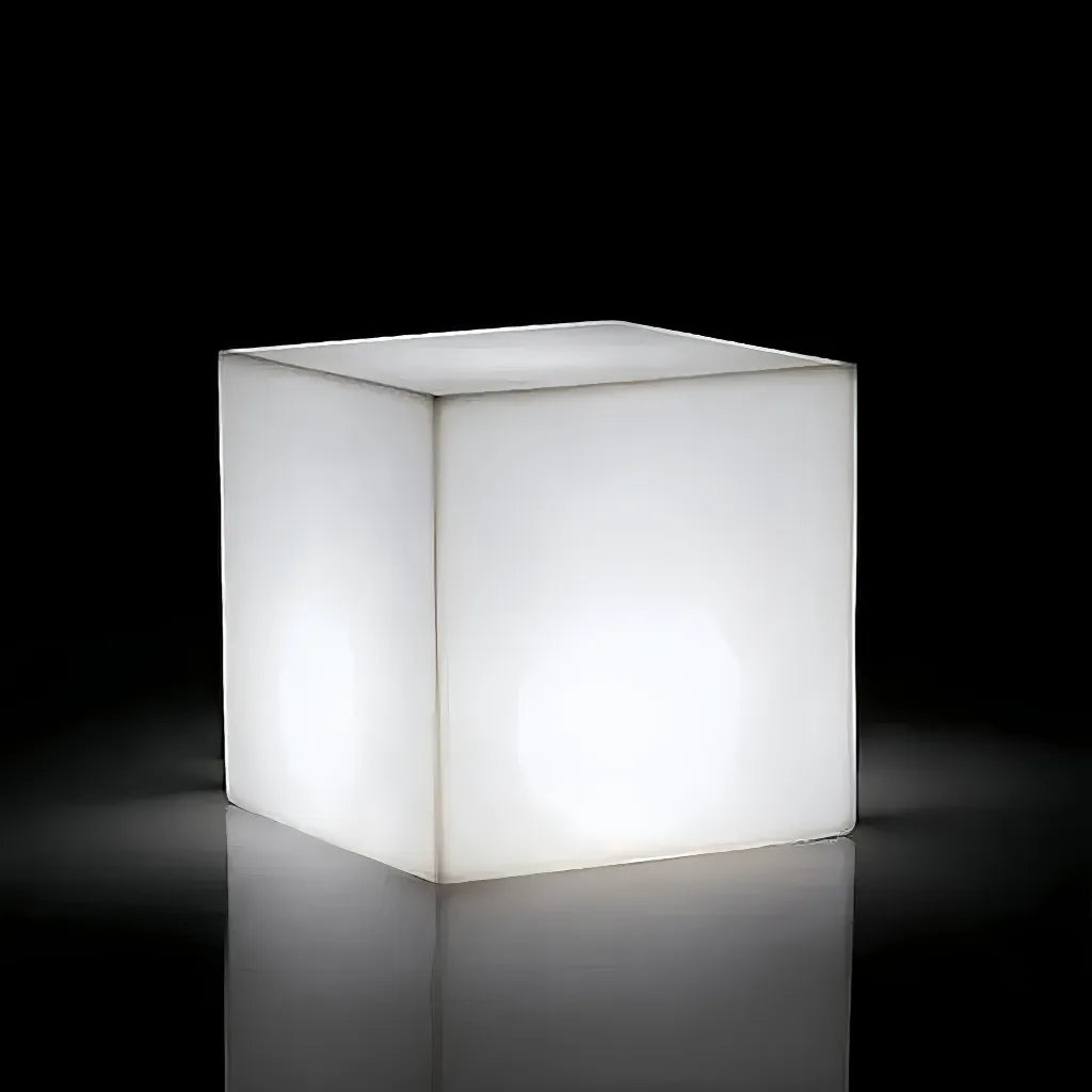 Lampadaire Extérieur Carré Rechargeable Minimaliste Blanc pour Terrasse