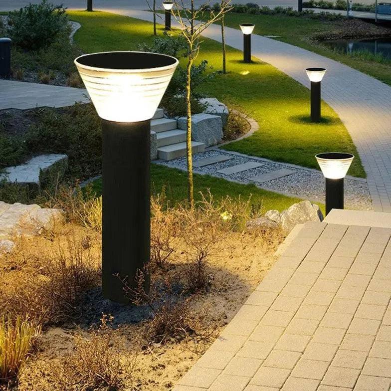 Borne D'Éclairage Extérieure Solaire Noire Conique À Led - Clowas.fr