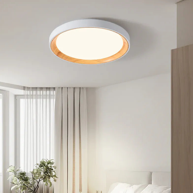 Round minimaliste de plafond pour la chambre