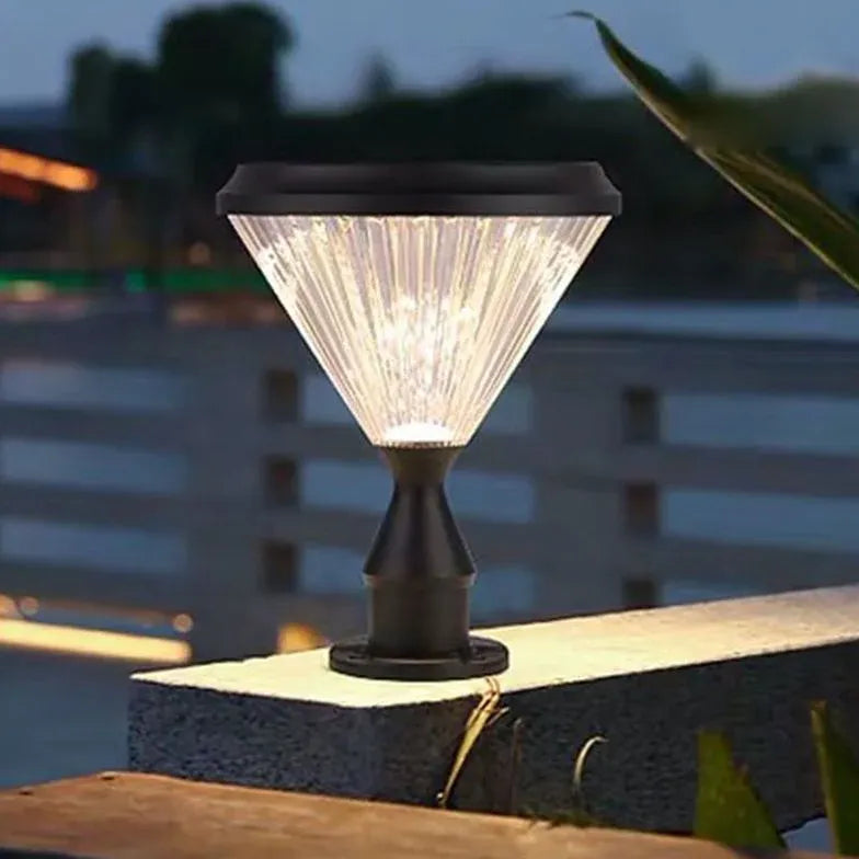 Les lampes de jardin solaires décoratives extérieures