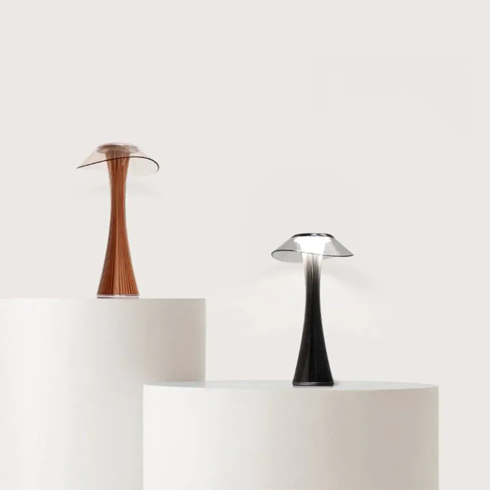 Lampe de table moderne artistique en forme de parapluie en cuivre