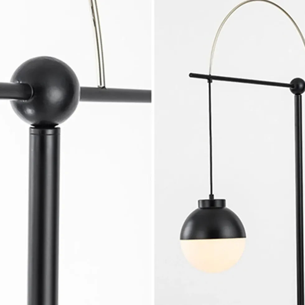 Sphère noire lampadaire moderne arqué par moderne